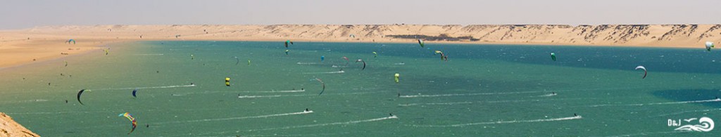 Kitesurfs dans la lagune de Dakhla